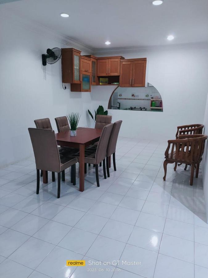 Naurah Homestay Sungai Petani Exteriér fotografie